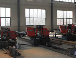 客戶下單后會認真審核圖紙進行備料 切料